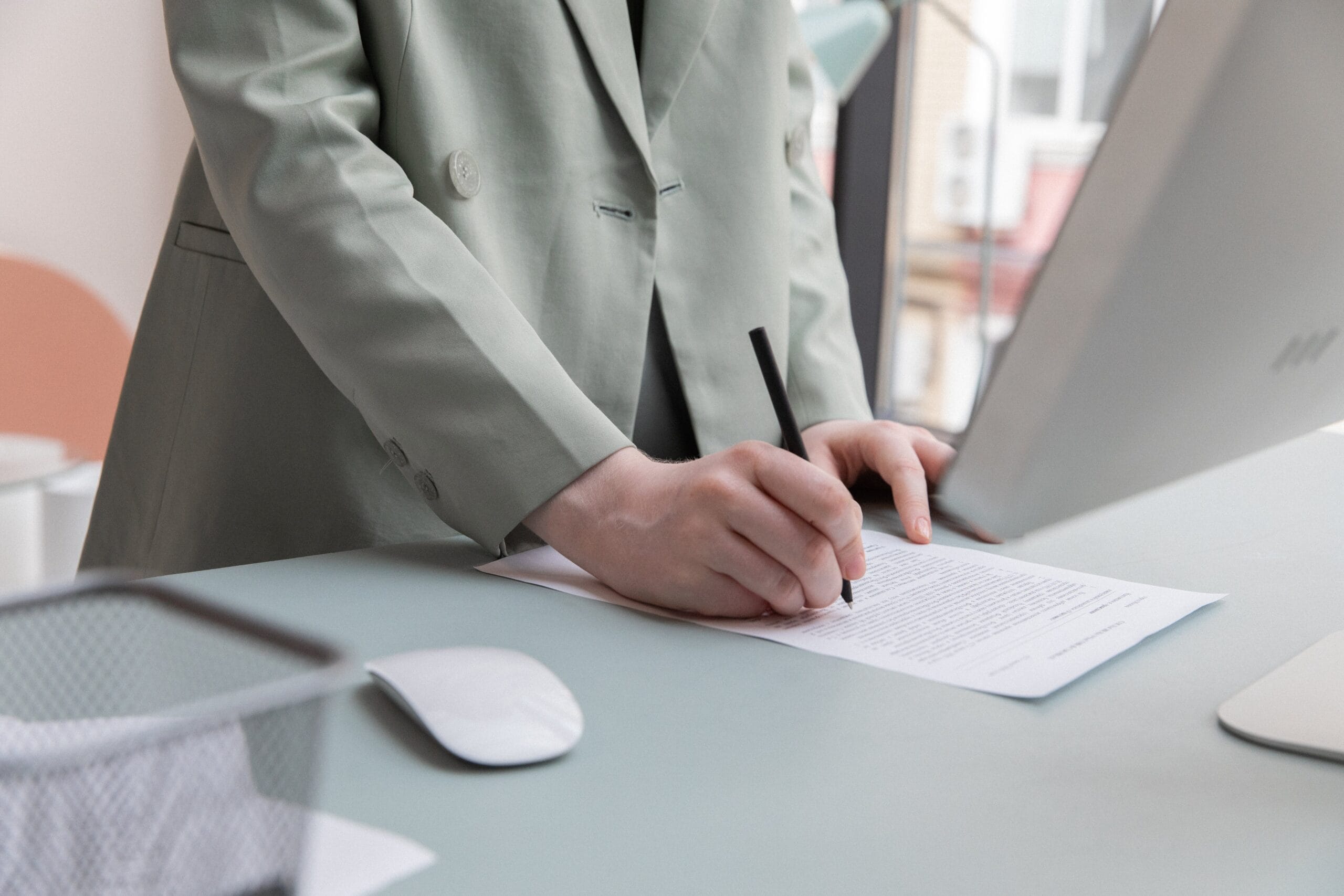 Business formation in Dubai cost